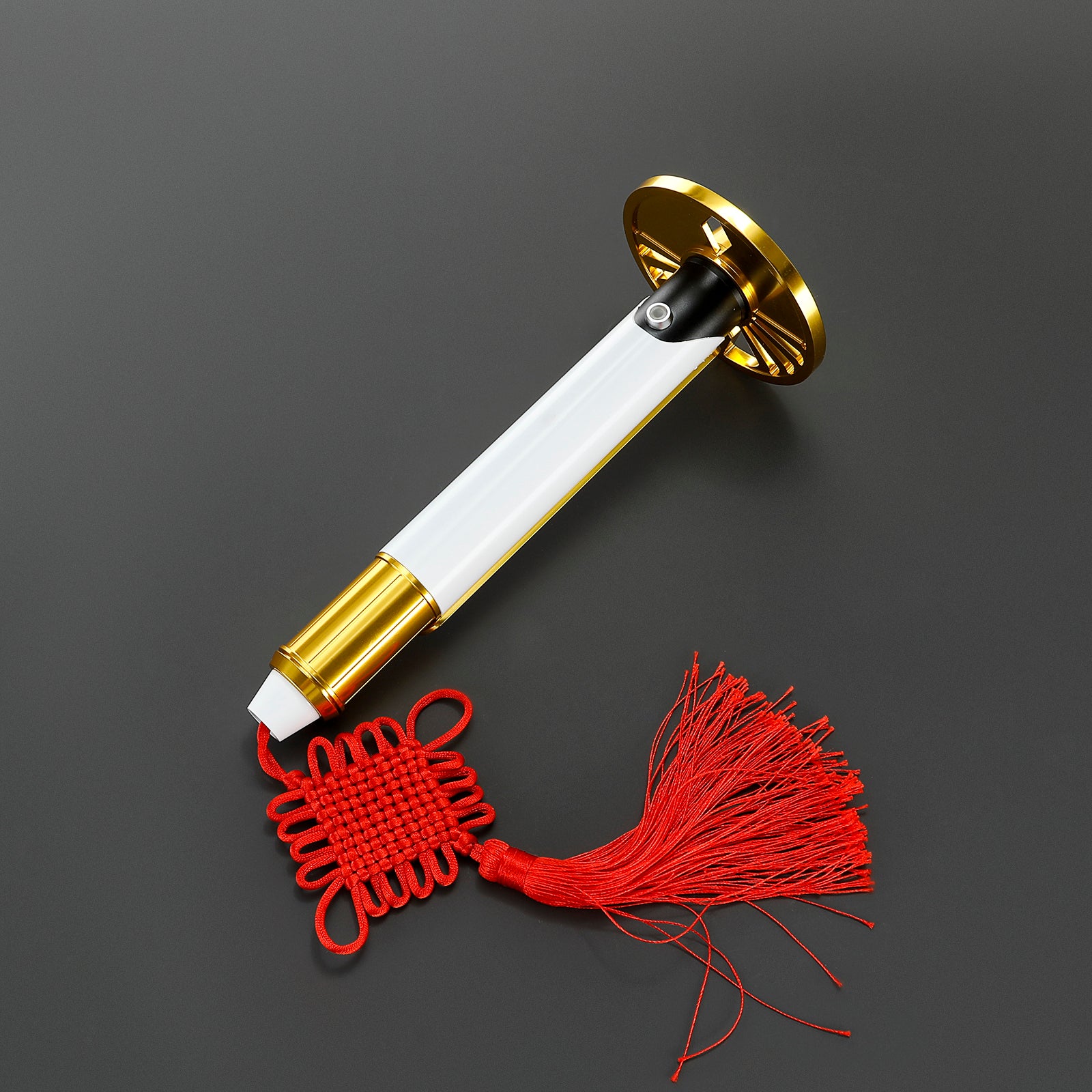 Lily Tora Lightsaber-RLITI